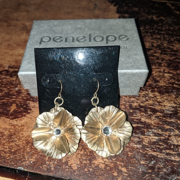 NWOT Drop earrings - Picture 3 of 5
